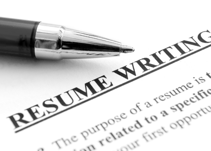 Resume Writing Services: Beating the 2019 Job Search Trends